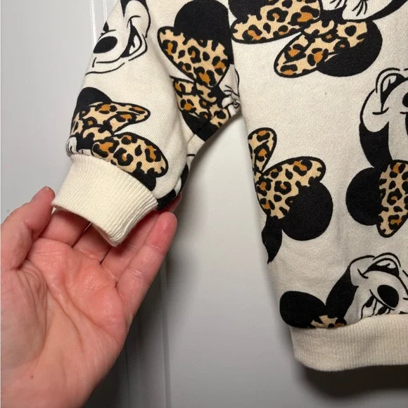 Disney Cream Minnie Face Pullover with Leopard Bows 6-9 Months - Picture 4 of 6